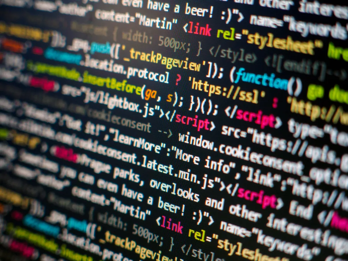 Desarrollo de software a la medida: aplicaciones web y móviles